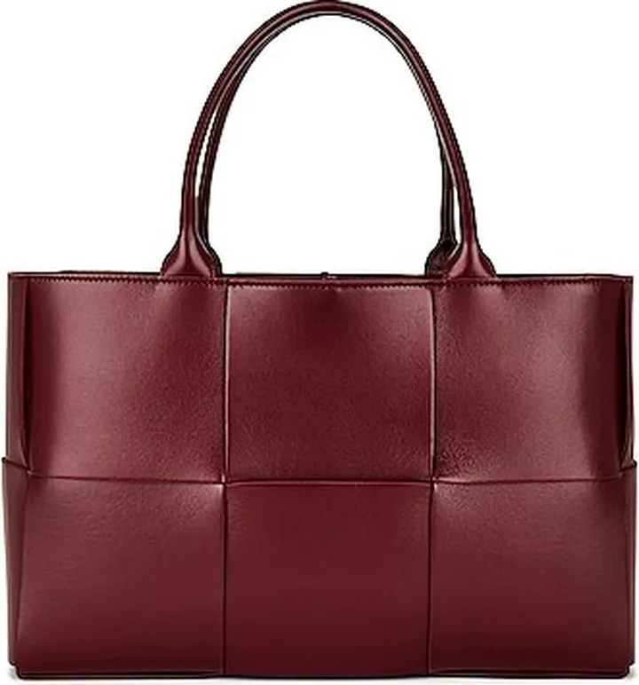 Bottega Veneta Medium Arco Tote in Wine