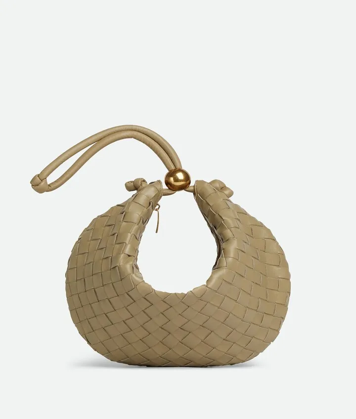 Medium Turn Pouch