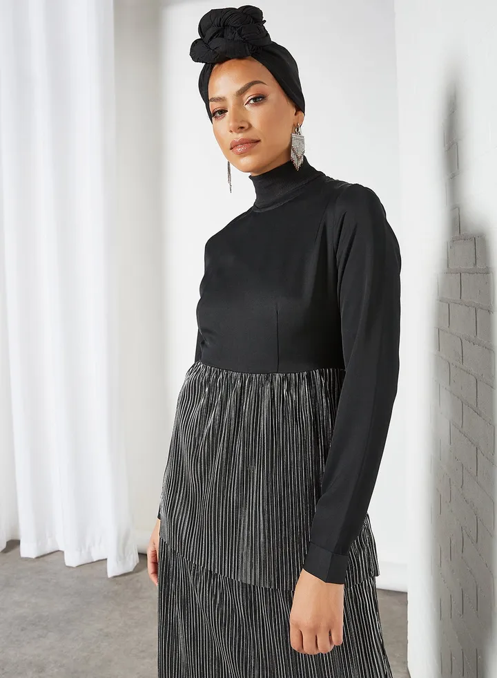 Striped Tiered Abaya Dress Black