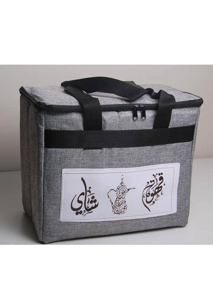 A one-piece tea and coffee thermos bag with a unique and modern design for land and outdoor trips, gray