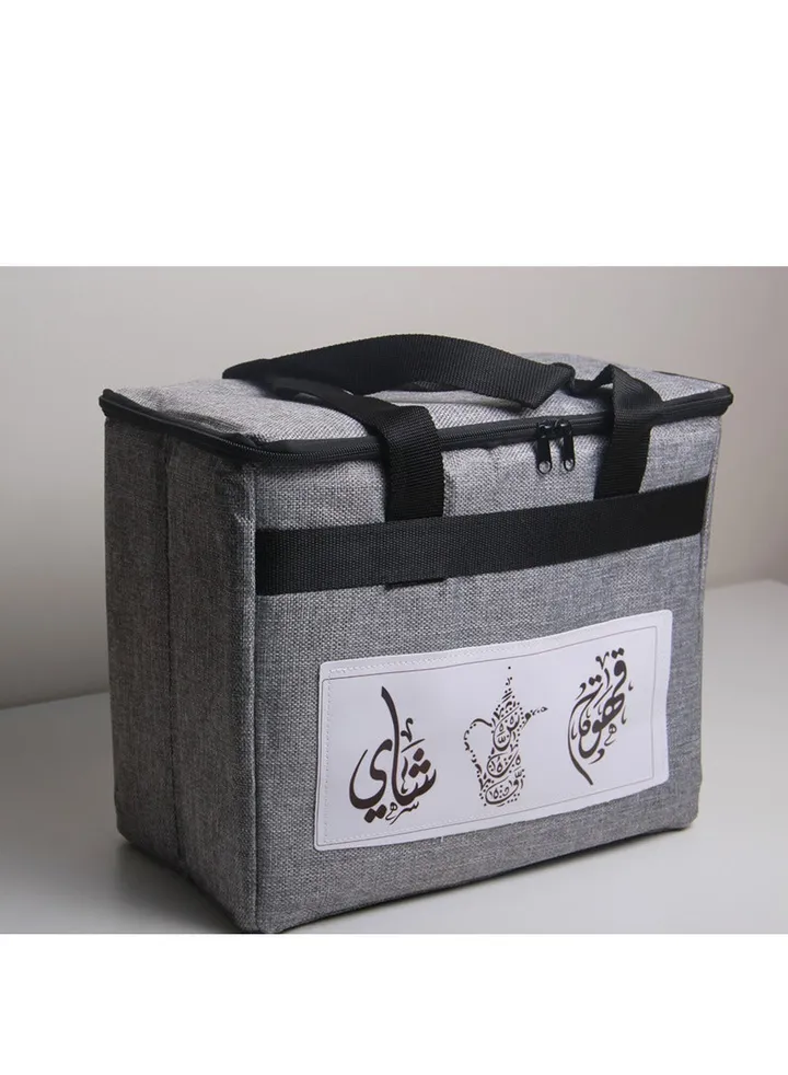 A one-piece tea and coffee thermos bag with a unique and modern design for land and outdoor trips, brown