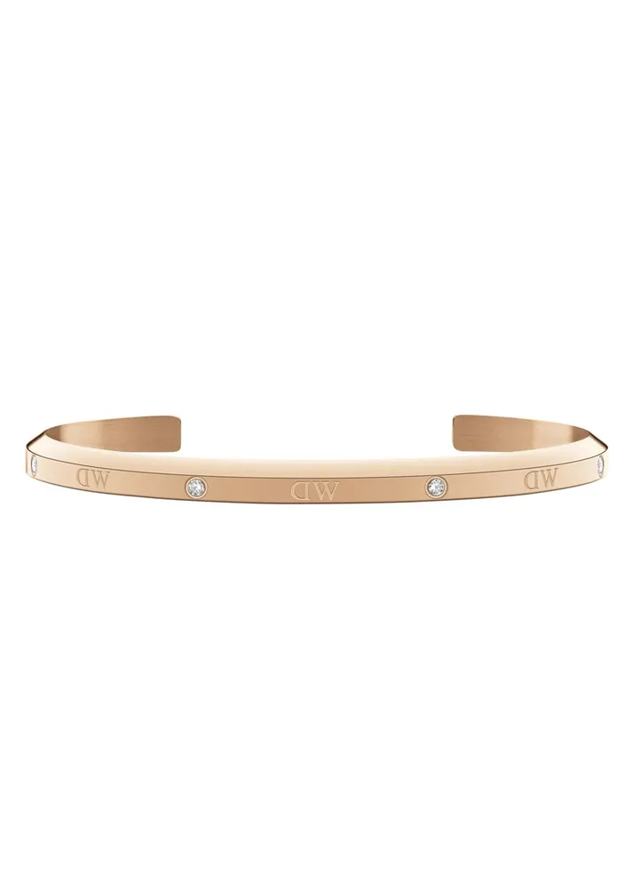 Classic luminous rose gold couple model for women