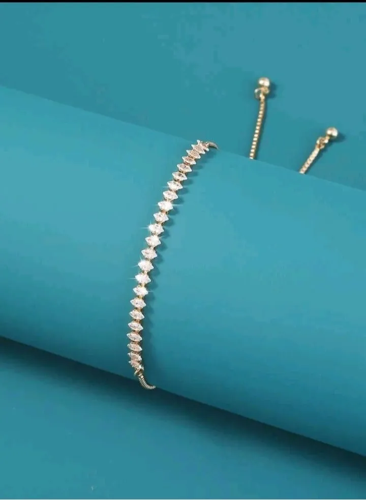 Trendy Fashionable Bracelet For Women High Quality