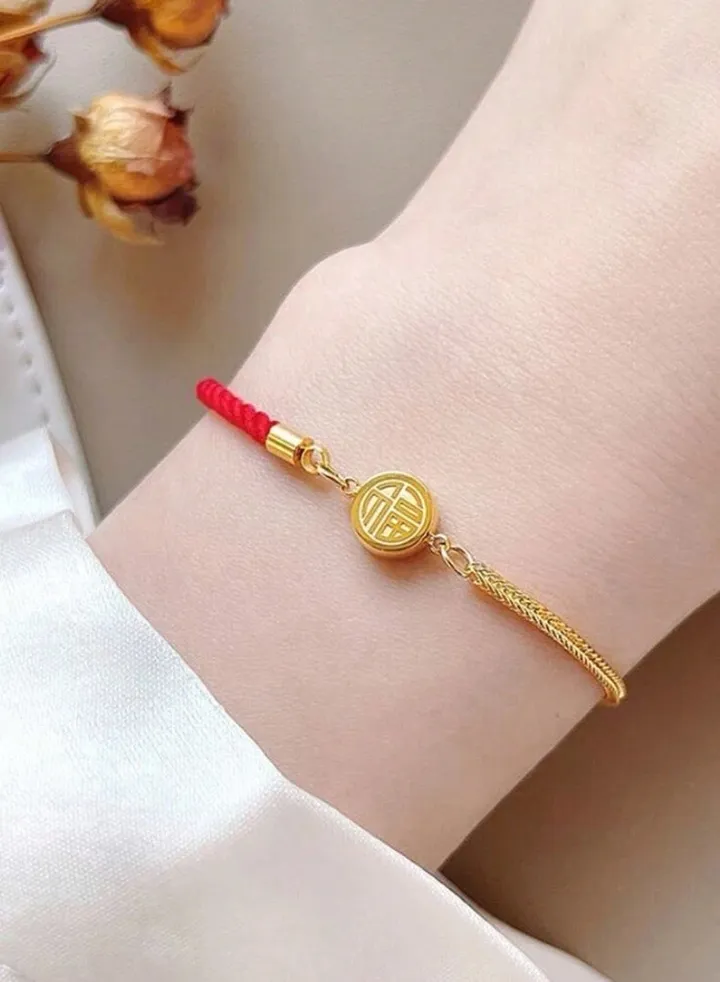 Elegant Gold Plated Stainless Steel Bracelet For Women