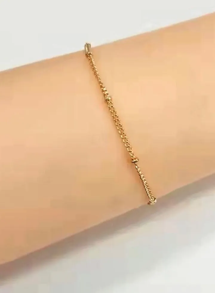 Simple bracelet for women in modern Italian style
