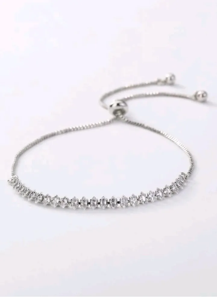Trendy Fashionable Bracelet For Women High Quality