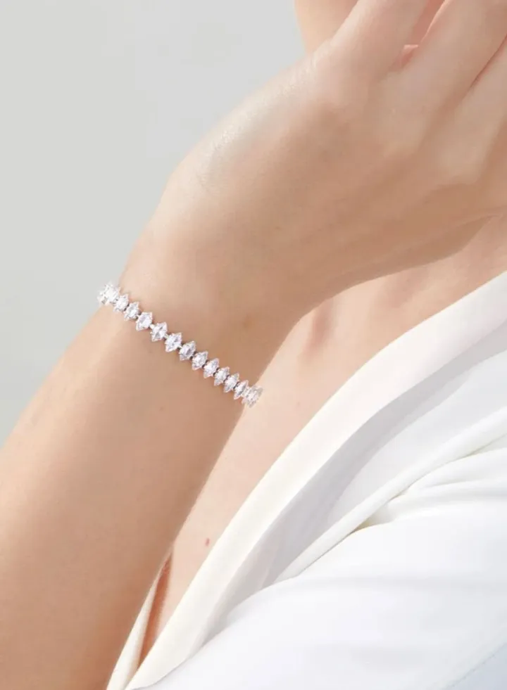 Elegant Silver Zirconia Bracelet