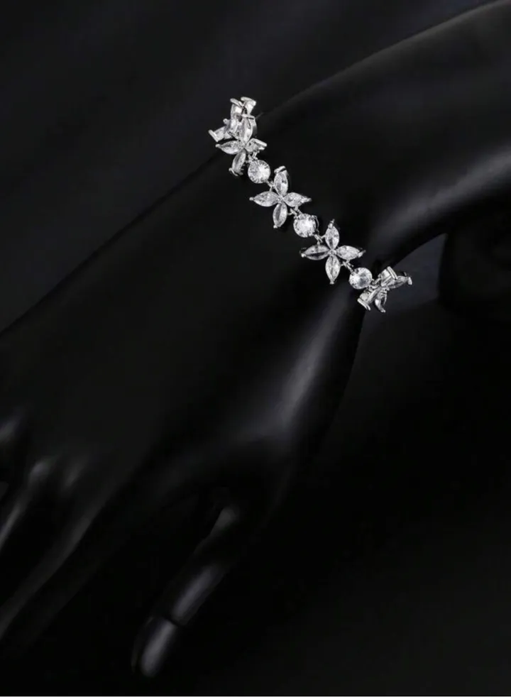 Luxury & Elegant Women's Silver Plated Bracelet Cubic Zirconia