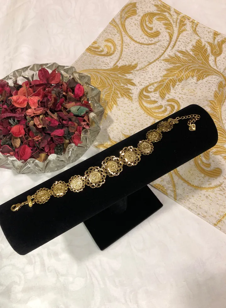Elegant 18k Gold Plated Bracelet For Women