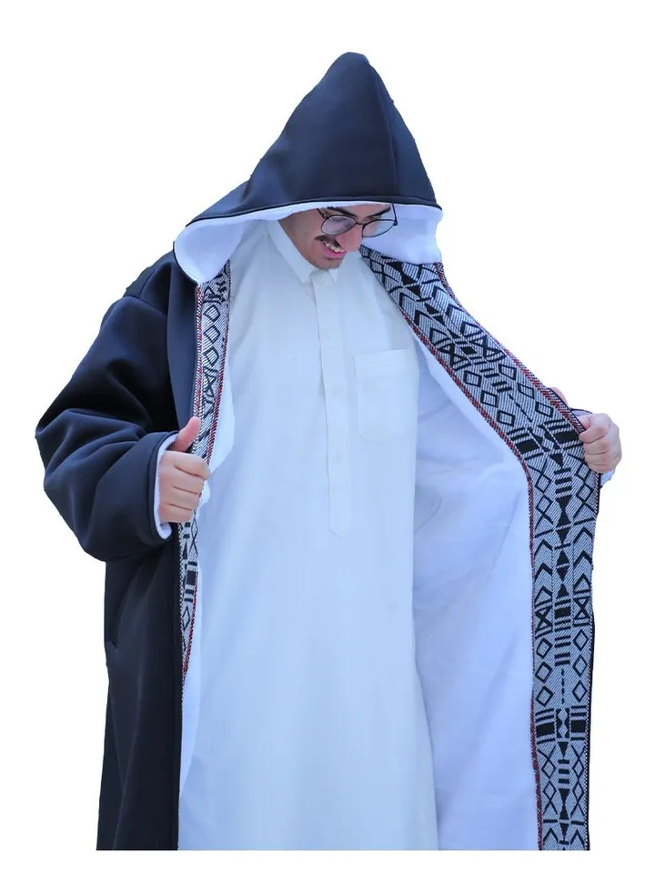 Medical fur with Sadu embroidery