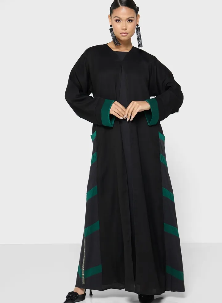Pocket Detail Abaya