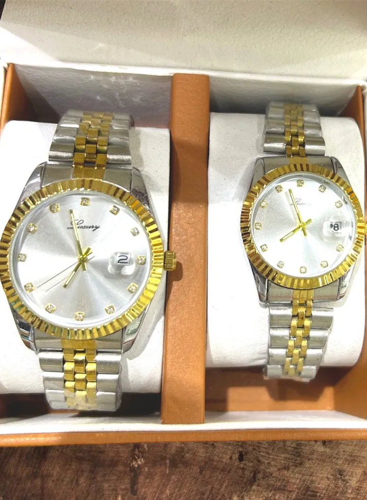 A high-quality waterproof couple watch set inspired by the famous Rolex watches