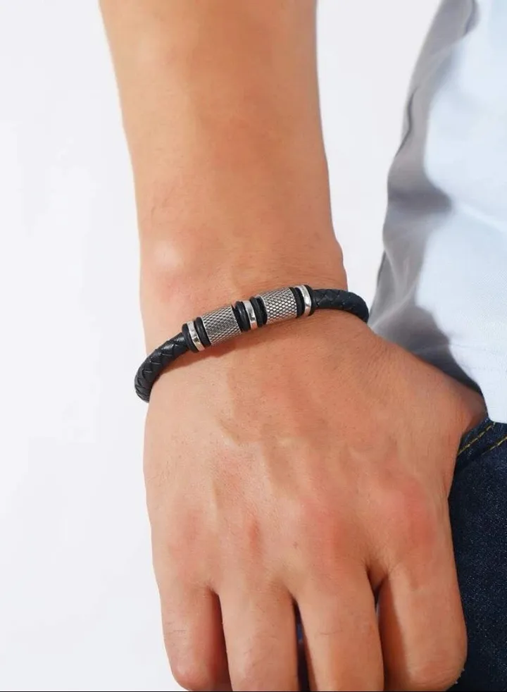 Men’s Elegant Bracelet Made Of High Quality PU Leather And Stainless Steel