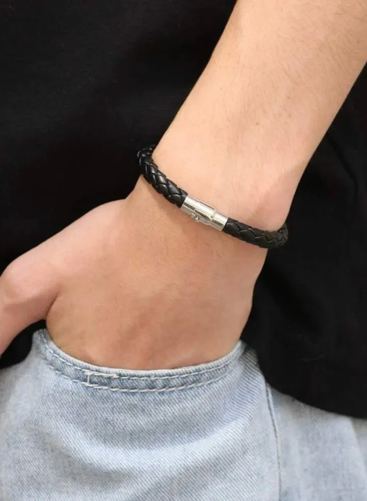 Men’s Black Bracelet Made Of High Quality PU Leather