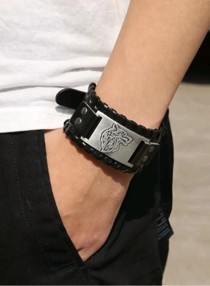 Trendy Fashionable Bracelet For Men High Quality