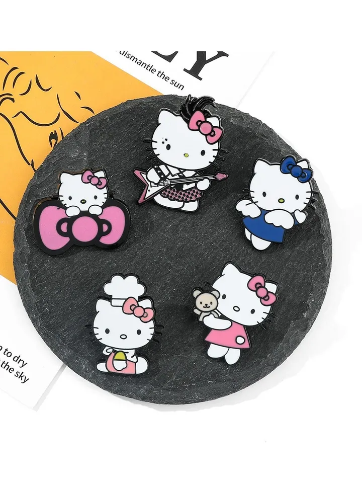 5-pack of cartoon Sanrio Hello Kitty metal badges, painted brooch accessories