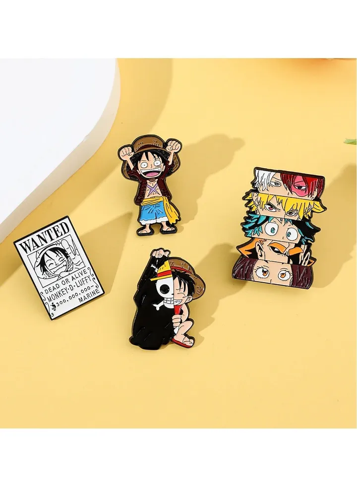 4-pack of cartoon anime One Piece metal badges, painted brooches, pins and accessories