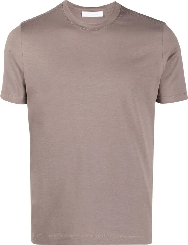 short-sleeved T-shirt