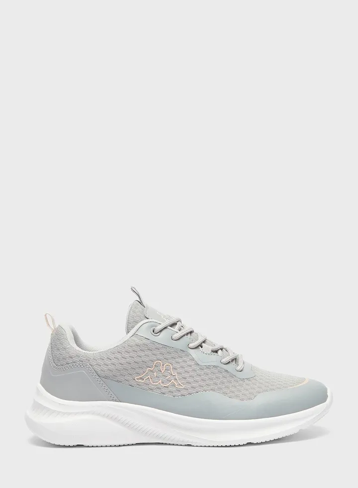 Women's Sports Shoes