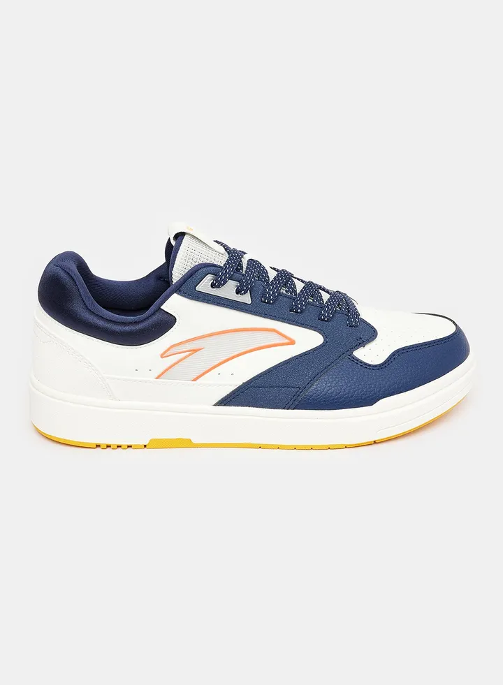 Dynamic Fusion Sneakers