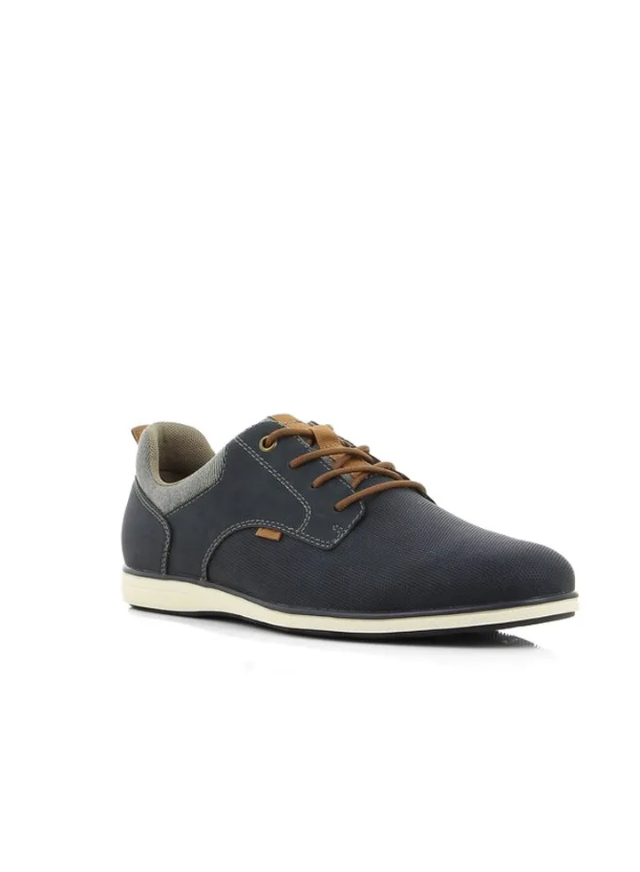 Low Top Sneaker