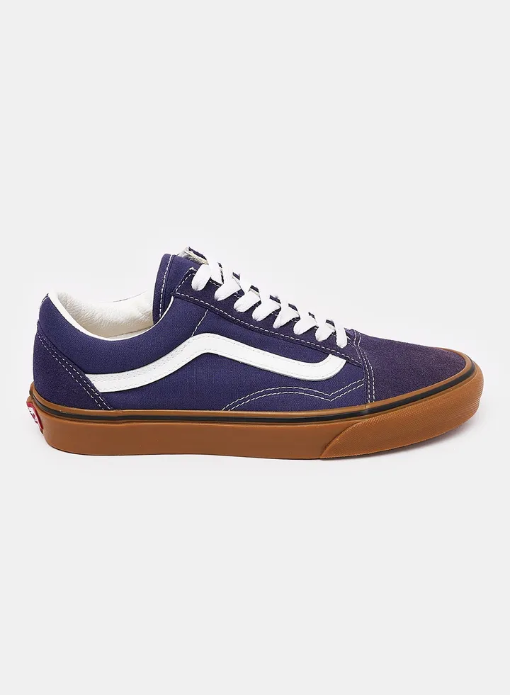 UA Old Skool Gum Laced up Sneakers