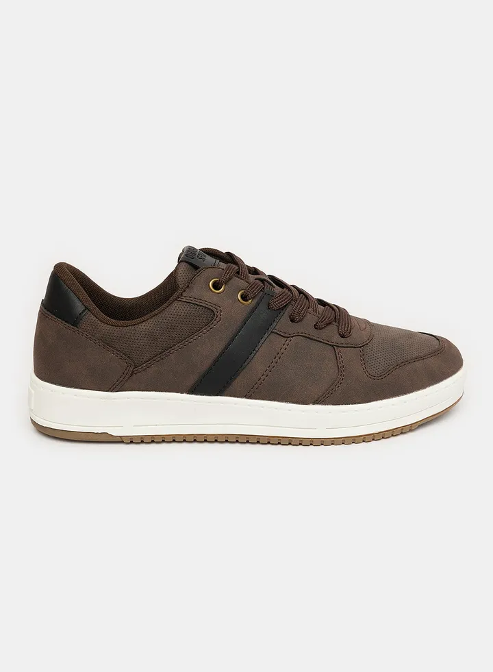 Low Top Sneaker