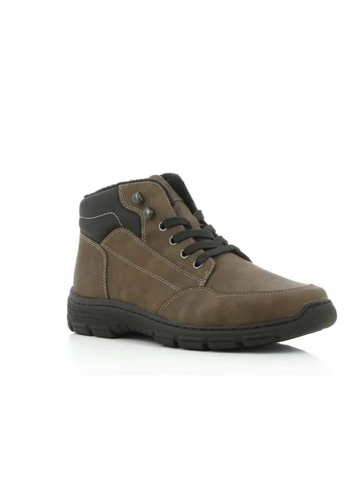Low Top Sneaker