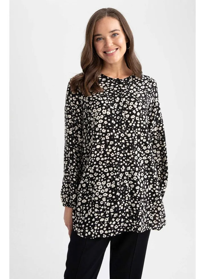 Woman Regular Fit Woven Long Sleeve Tunic