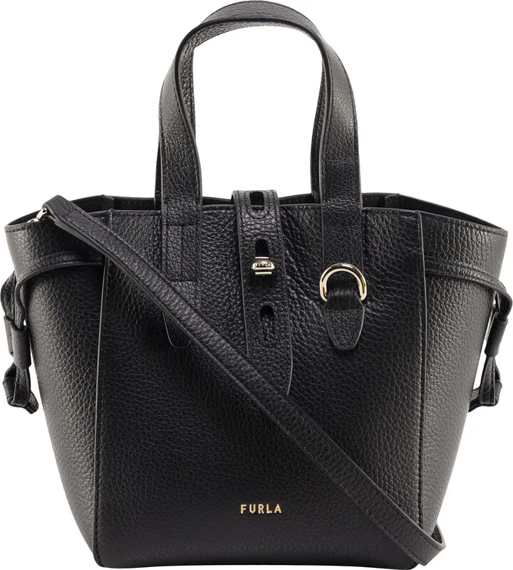 Net textured leather handbag
