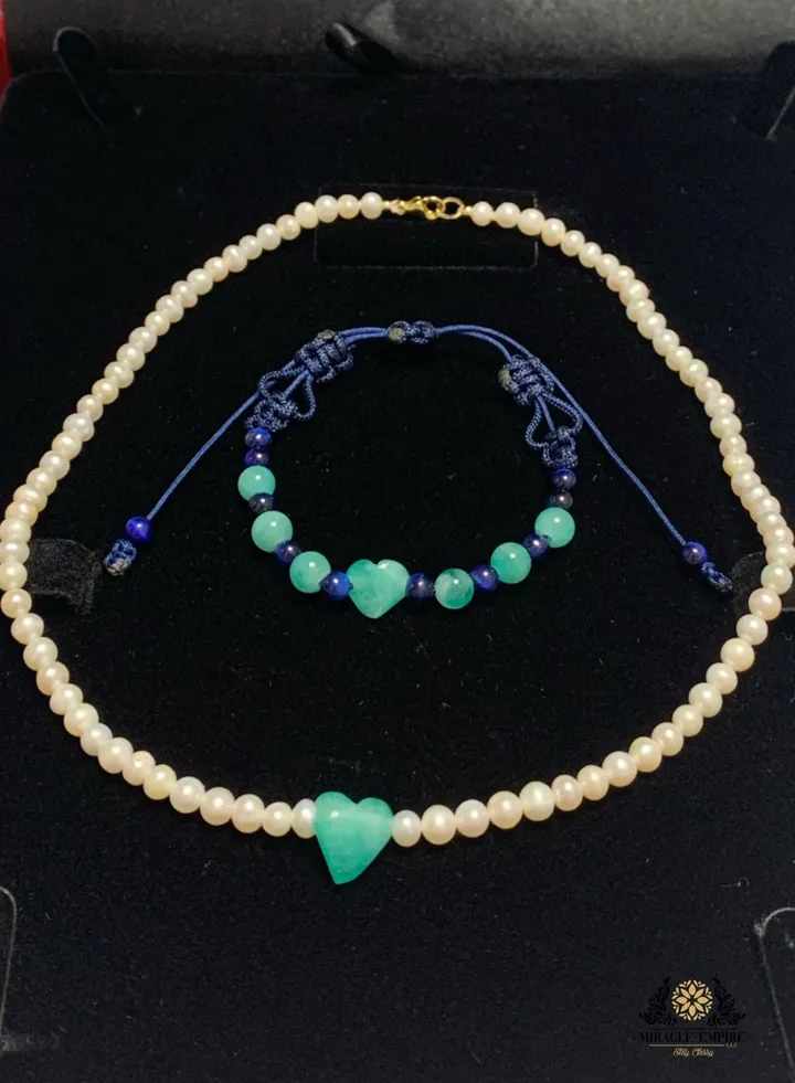 Unique exclusive teens woman necklace girls bracelet set handmade of Natural 5-7mm Pearls, 2 heart shape 6 Emeralds a 18k gold plated clasp.