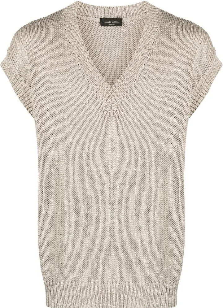 V-neck knitted sweater vest
