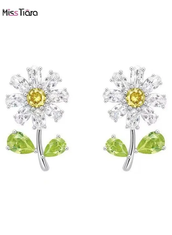 Crystal daisy earrings S925 silver needle small daisy zircon earrings For Women and Girls