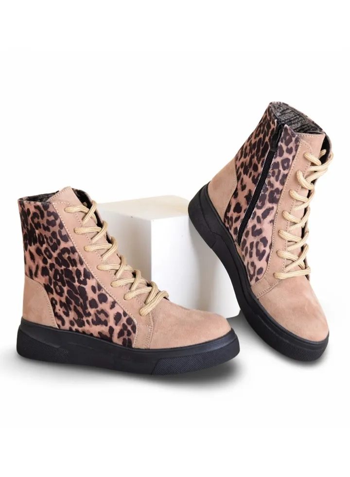 Elegant Suede Boots With Zippers-Beige