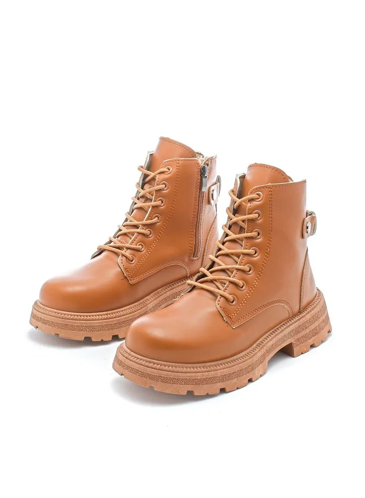 Basic comfy ankle boot for women