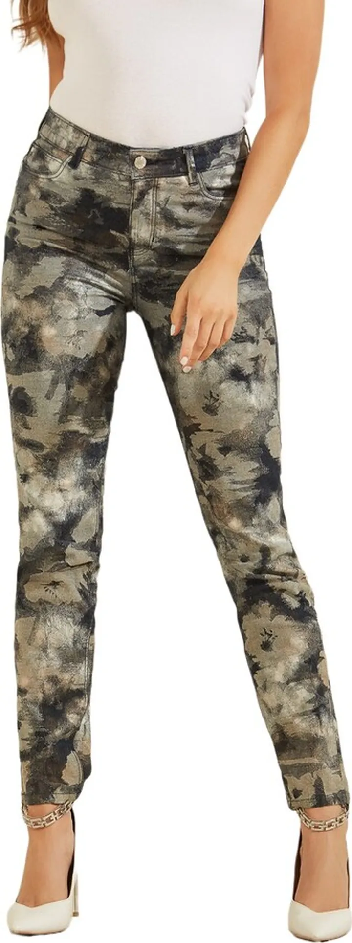 GUESS Women's 1981 SKINNYHEZE