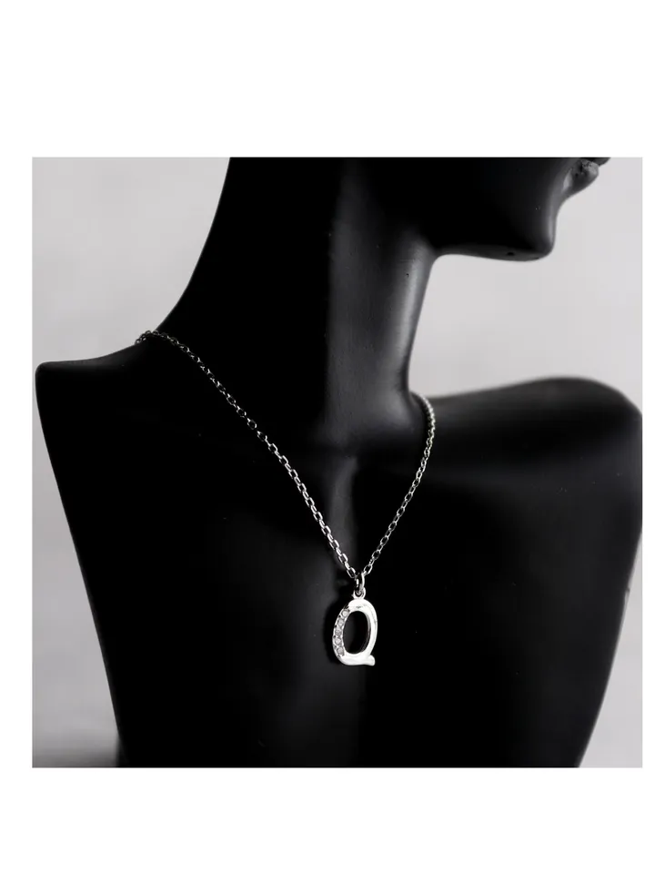 A unique silver women's chain with a letter pendant design Q