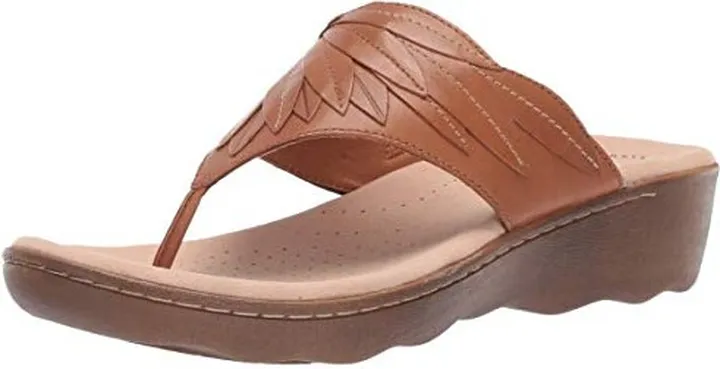 Clarks Women's Phebe Pearl Flip-Flop tan leather 120 M US