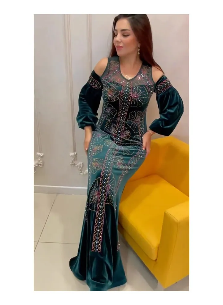 Fashion Off Shoulder Velvet Hot Diamond Muslim Women's Ball Party Robe