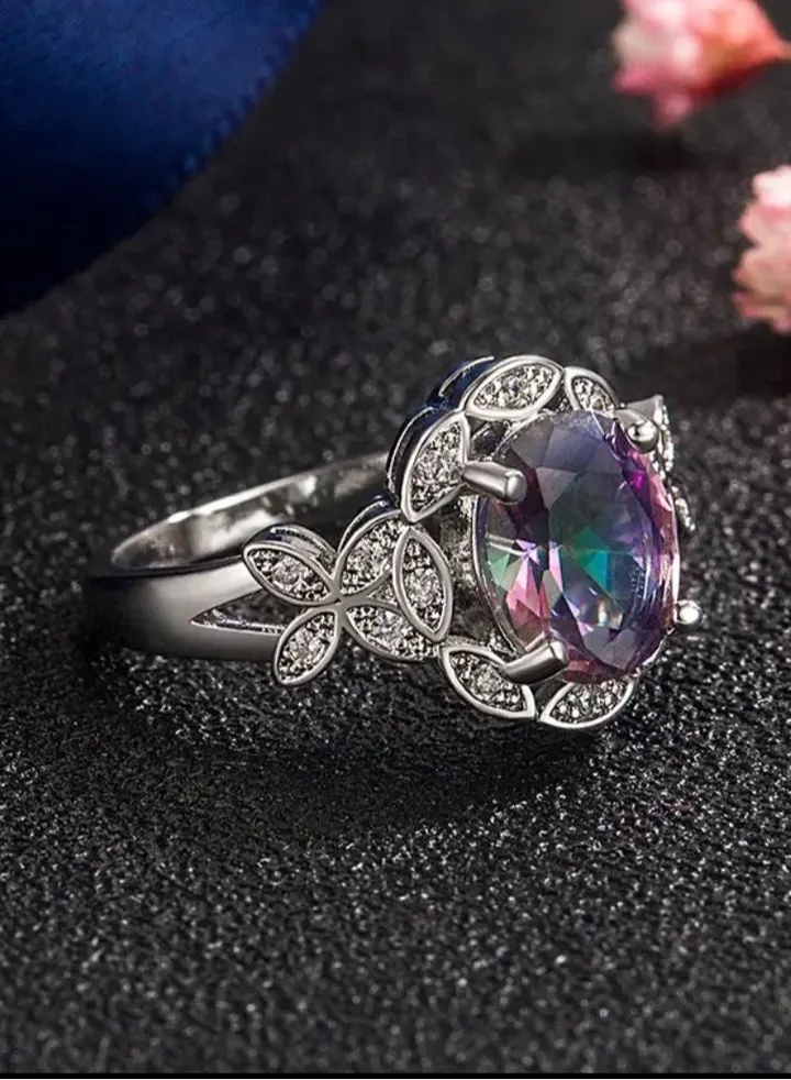 18k White Gold Plated Ring Inlaid With Topaz Gemstone Size 7