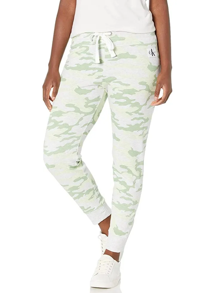Calvin Klein Jeans Women's Camo Rib Trim Jogger, Foliage, XS