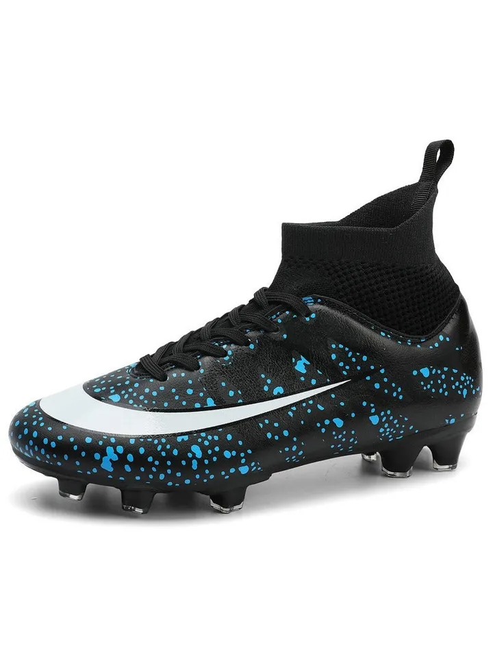 New Comfortable Football Shoes for Men And Women