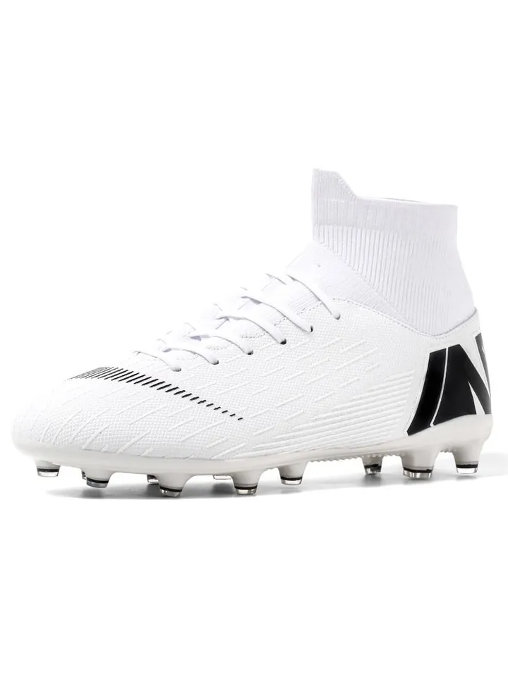 New High Top Comfortable and Breathable Football Shoe