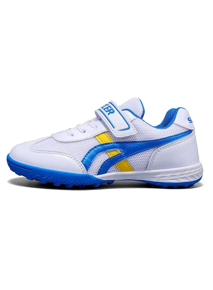 New LowTop Comfortable and Breathable Football Shoe