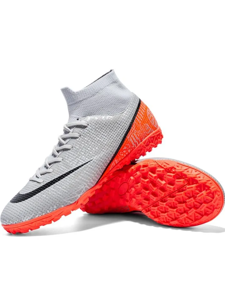 New High Top Comfortable and Breathable Football Shoe