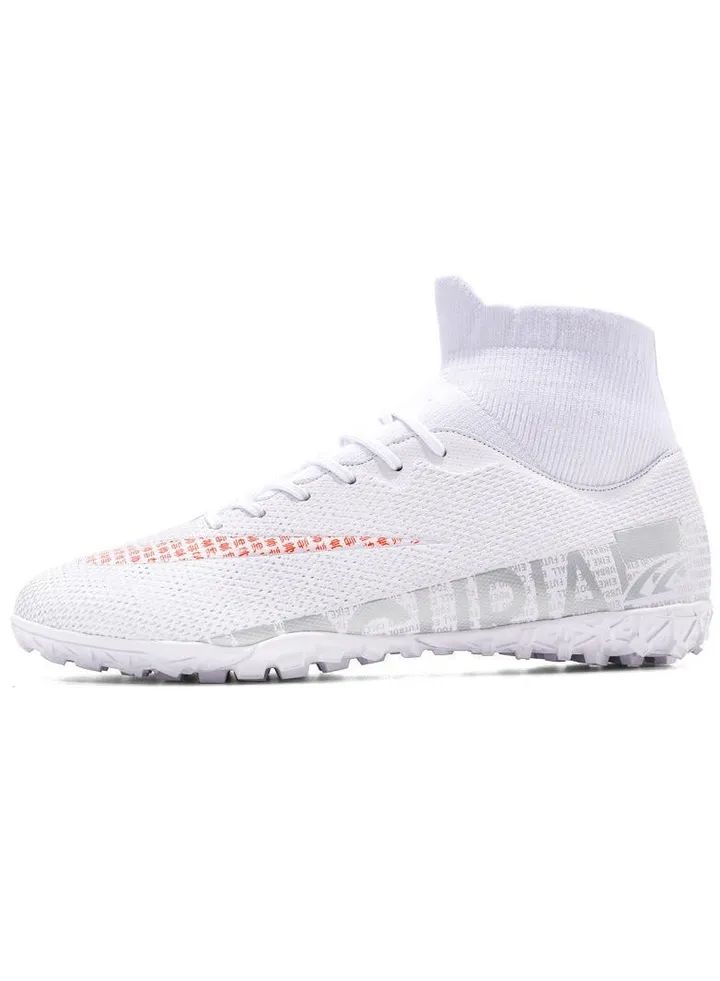 New Comfortable Football Shoes for Men And Women