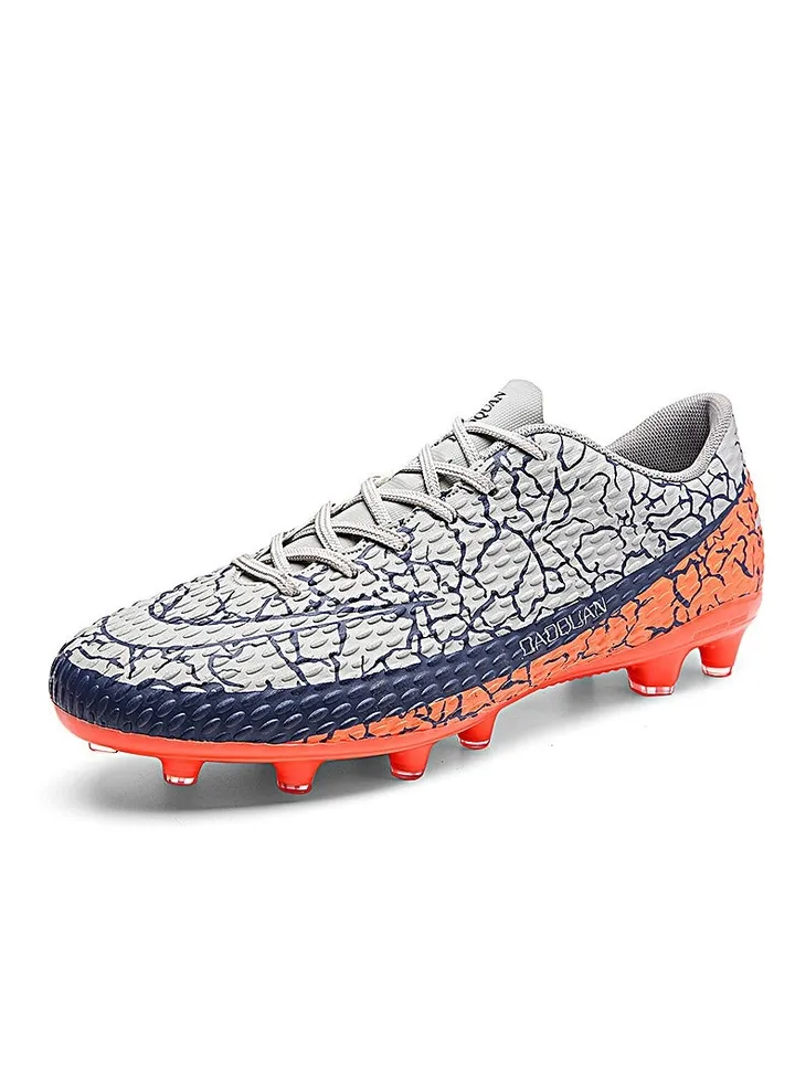 New Comfortable Football Shoes for Men And Women