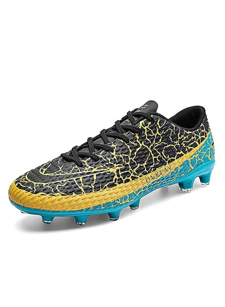 New Comfortable Football Shoes for Men And Women