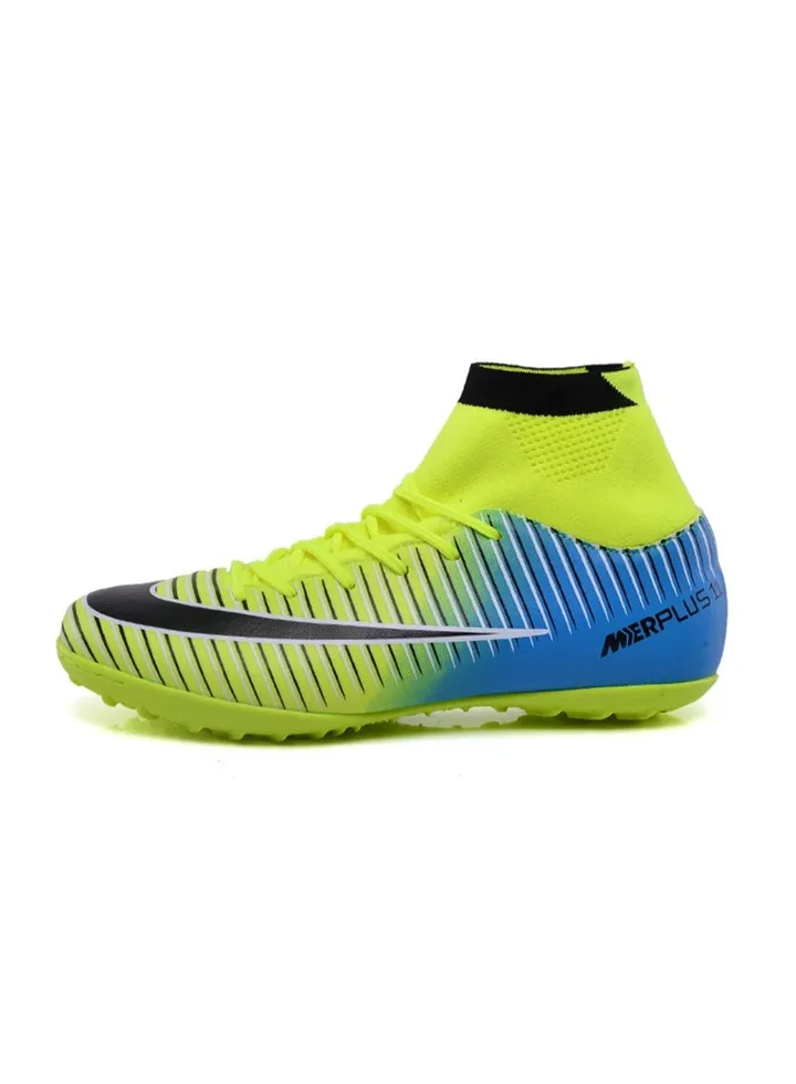 New Comfortable Football Shoes for Men And Women