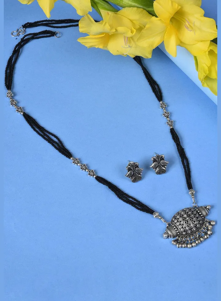 Silver Plated Designer Chain and Earrings Set